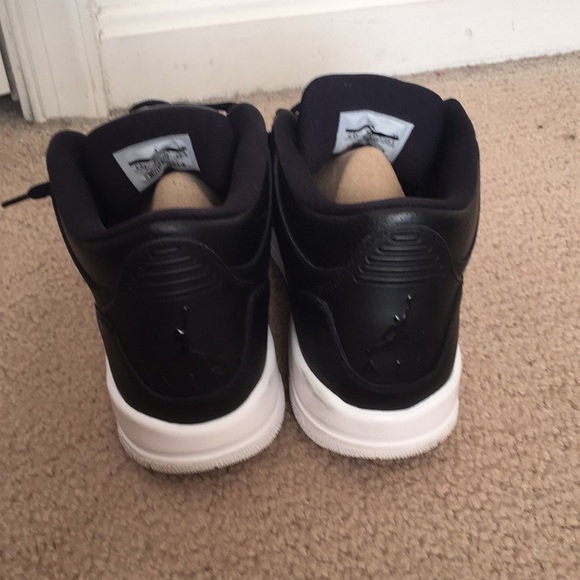 Air Jordan 3 Cyber Monday - Picture 5 of 6